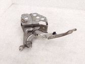 Engine bonnet/hood hinges