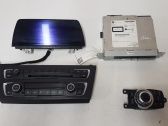 Radio / CD-Player / DVD-Player / Navigation