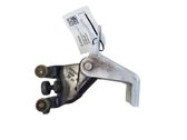Sliding door middle roller runner