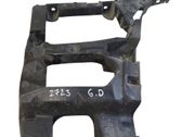 Rear bumper mounting bracket