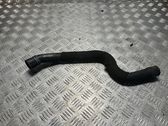 Tuyau de liquide de refroidissement moteur