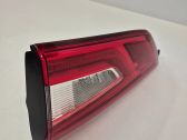 Tailgate rear/tail lights