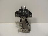 Engine mount vacuum valve