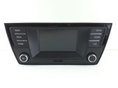 Panel / Radioodtwarzacz CD/DVD/GPS