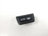 Tailgate/boot open switch button