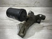 Engine mounting bracket