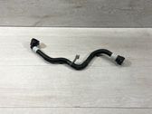 Tuyau de liquide de refroidissement moteur