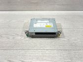 Radio / CD-Player / DVD-Player / Navigation