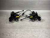 Engine bonnet/hood hinges