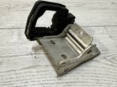 Radiator mount bracket