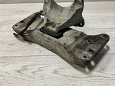 Gearbox mounting bracket
