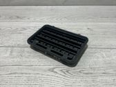 Quarter panel pressure vent