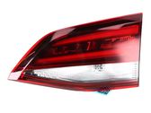 Tailgate rear/tail lights