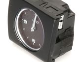 Uhr