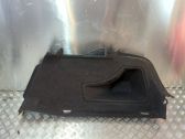 seitliche Verkleidung Kofferraum
