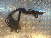 Engine bonnet/hood hinges