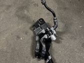 Tuyau de liquide de refroidissement moteur