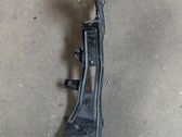 Fender mounting bracket