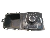 Head unit multimedia control