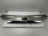 Tailgate/trunk spoiler