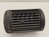 Rejilla de ventilación central del panel