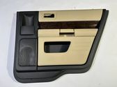 Moldura del tarjetero de la puerta trasera