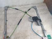 Front window lifting mechanism without motor