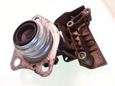Engine mounting bracket