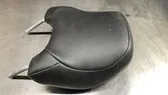 Poggiatesta del sedile anteriore