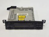 Radio / CD-Player / DVD-Player / Navigation