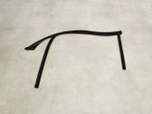 Front door windshield rail
