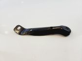 Engine mounting bracket