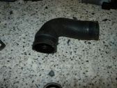 Tuyau de liquide de refroidissement moteur