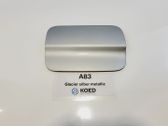Fuel tank cap trim