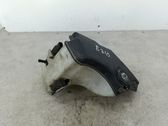 Windshield washer fluid reservoir/tank