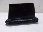 Radio / CD-Player / DVD-Player / Navigation