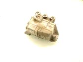 Engine mount bracket