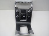 Radio/GPS head unit trim