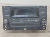 Radio / CD-Player / DVD-Player / Navigation