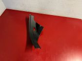 Moldura inferior lateral del asiento trasero