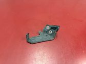 Fender mounting bracket