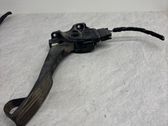 Accelerator throttle pedal