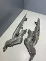 Engine bonnet/hood hinges