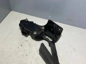 Accelerator throttle pedal