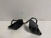 Steering wheel buttons/switches