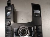 Head unit multimedia control