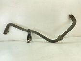 Tuyau de liquide de refroidissement moteur