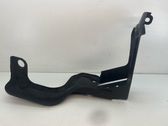 Intercooler pipe mounting bracket