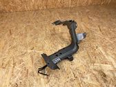 Fender mounting bracket
