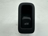 Tailgate/boot open switch button